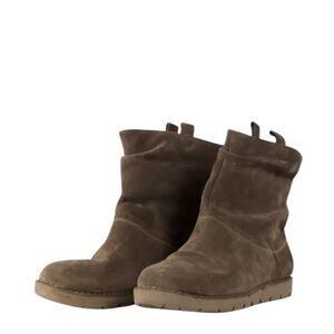 CLARKS Unstructured Un Ashburn Suede Boots Size 6